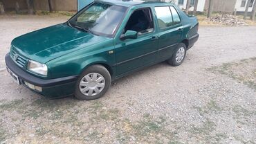 гольф машина: Volkswagen Vento: 1996 г., 1.8 л, Механика, Газ, Седан