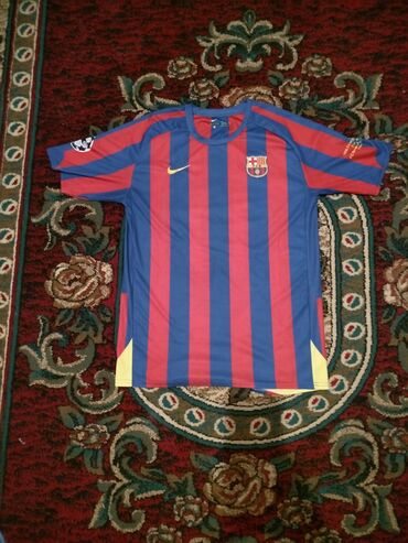 idman forması: 2005/06 Barcelona ev forması Ronaldinho🏆 Size(ölçü):Xl👕