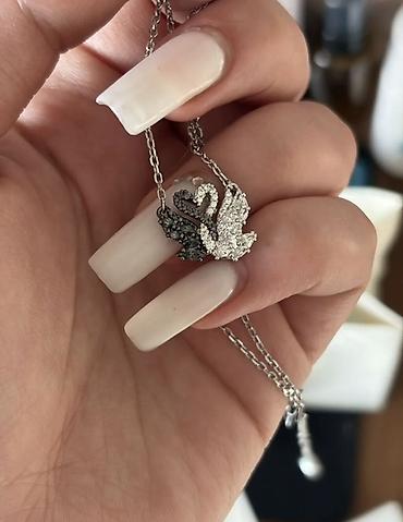 gumus boyunbagi: Swarovski kolyesi – “Swan” pendentli, orijinal - Brend: Swarovski - — 3