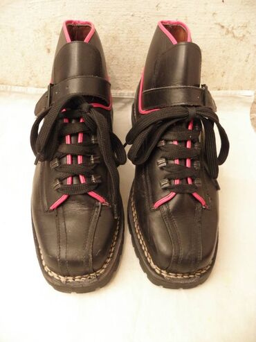 Starinske ski cipele Vibram, Italy, kožne, dužina 310 mm, gaziste oko