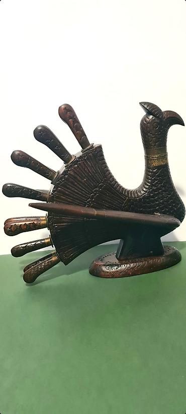 Staro posuđe i escajg: ★ Na prodaju stari ukrasni predmet od punog izrezbarenog drveta u — 2