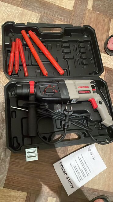 измерительные приборы: Перфоратор Crown CT18108 BMC или CT18182 BMC в кейсе. Тип