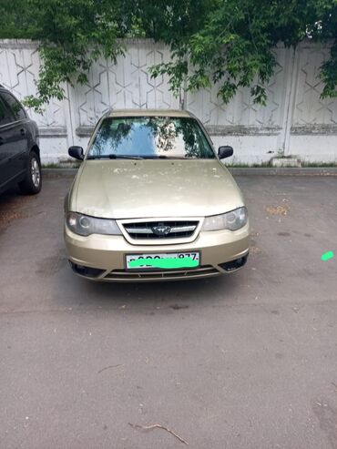 машина кейж: Daewoo Nexia: 1.6 л, Механика, Бензин, Седан