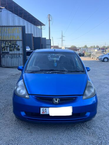 срочно продаю машину бишкек: Honda Fit: 2003 г., 1.3 л, Вариатор, Бензин, Хэтчбэк