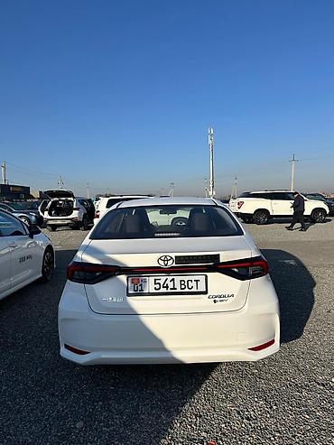 sequoia 2010: Toyota Corolla: 2026 г., 1.8 л, Гибрид, Седан — 2
