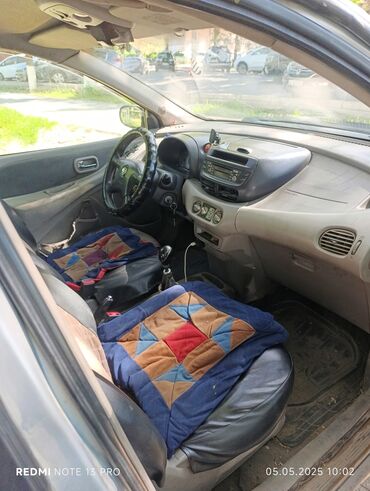 Nissan: Nissan Almera Tino: 2001 г., 2.2 л, Механика, Дизель, Универсал