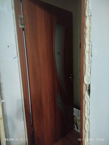 ковры для дома бу: Двери для домов и квартир, Деревянная, Со стеклом, цвет - Коричневый — 1