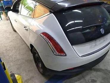 Auto delovi, gume i tjuning: Lancia delta kompletan auto u delovima kod boje 296/B. Lancia delta — 7