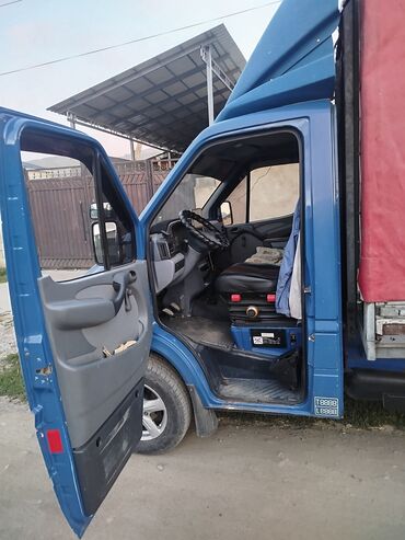спринтер мерседес грузовой: Жеңил жүк ташуучу унаа, Mercedes-Benz, Стандарт