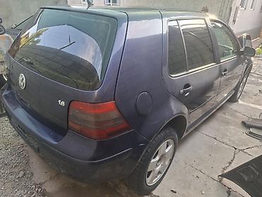 6 дыр: Volkswagen Golf: 1999 г., 1.6 л, Кол менен иштөөчү, Бензин, Хетчбек — 2
