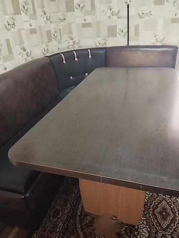 table study: Кухонный мягкий уголок, Б/у, ЛДСП, цвет - Коричневый — 1