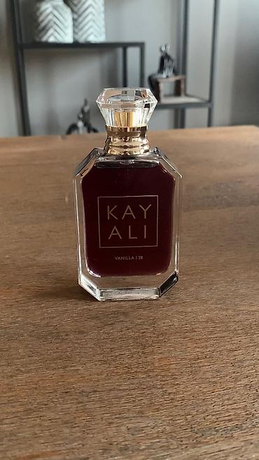 Kayali parfüm 100ml çox az istifadə olunub 90azn satılır lalafo.az -da Kayali parfüm 100ml çox az istifadə olunub 90azn satılır
