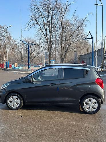 Chevrolet: Chevrolet Spark: 2018 г., 1 л, Автомат, Бензин, Седан — 4