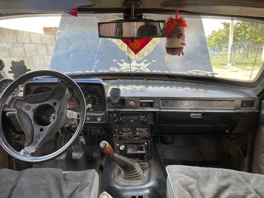 авто в рассрочку bmw: ГАЗ 2410: 1989 г., 2.4 л, Механика, Бензин, Седан