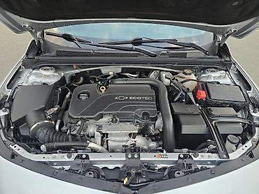 opel universal: Chevrolet Malibu – gümüş rəngli biznes-sedanı - Kuzov: 4 qapılı — 8