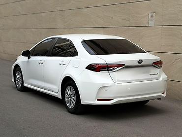 corolla 2022: Toyota Corolla: 2021 г., 1.8 л, Вариатор, Бензин, Седан — 4