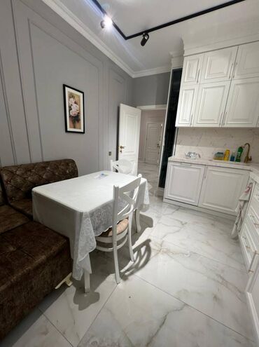 Yeni tikili: 3 otaqlı, Yeni tikili, m. Həzi Aslanov, 120 kv. m — 8