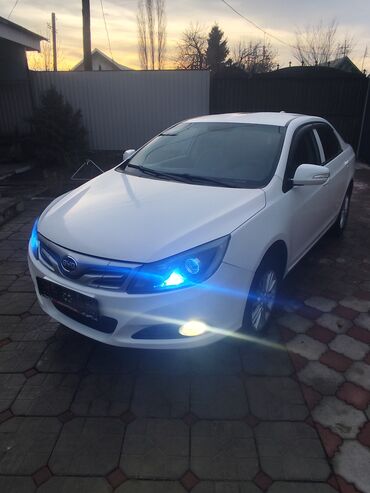 BYD: BYD E5: 2018 г., Автомат, Электромобиль, Седан — 1