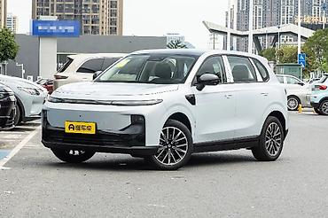 мото мини: Lixiang : 2025 г., 2 л, Автомат, Электромобиль, Кроссовер — 3