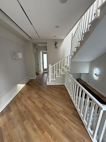 Продажа домов: Таунхаус, 250 м², 6 комнат, Агентство недвижимости, Дизайнерский ремонт — 10