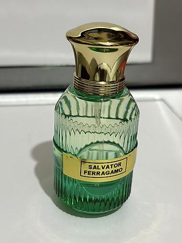 Красота и здоровье: Salvator Ferragamo kişi ətiri – şüşə flakon, yaşıl rəngli maye, qızılı — 6