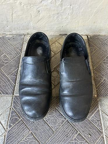 Qara rəngli kişi loaferləri - Model: Slip-on (bağsız), klassik loafer lalafo.az -da Qara rəngli kişi loaferləri - Model: Slip-on (bağsız), klassik loafer