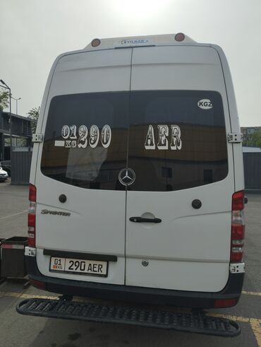 бартовой спринтер: Mercedes-Benz Sprinter: 2009 г., 2.2 л, Механика, Дизель, Бус