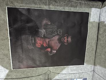 divar dekorları: Tony Ferguson və Red Dead Redemption 2 posterları. RDR2 - 15 manat — 2