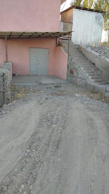 склада: Сдаю помещение/склад 90м2. Есть вода, канализация, 3-фазы. Район — 5