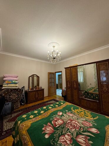 Köhnə tikili: Bakı, Bakıxanov qəs., 4 otaqlı, Köhnə tikili, 107 kv. m — 3