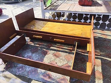 255 50 10: Диван кровать односпальные б/у 2 шт с матрасом, по 2500с/шт нужен — 3