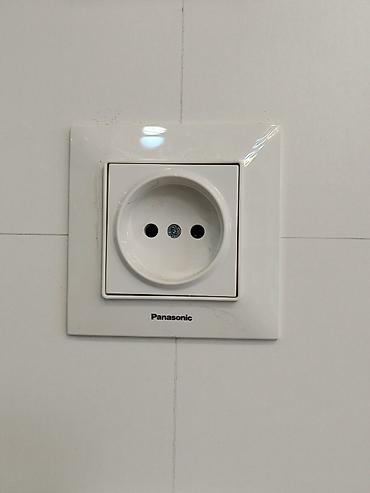pan: Розетка, С заземлением, Panasonic, Встроенные, 1 гнездо — 1