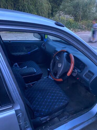 купить багажник на крышу авто в бишкеке: Honda Civic: 2000 г., 1.5 л, Автомат, Бензин, Хэтчбэк