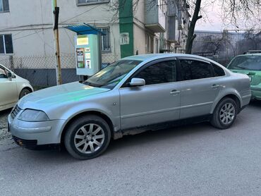 Volkswagen: Volkswagen Passat: 2003 г., 2 л, Механика, Бензин, Седан