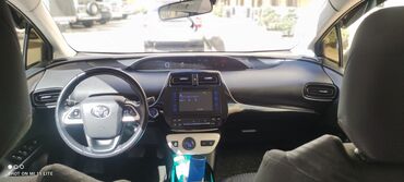 Toyota: Toyota Prius: 2017 г., 1.8 л, Робот, Бензин, Седан — 5