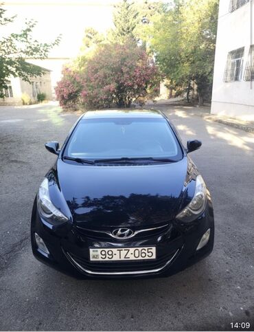 Hyundai: Hyundai Elantra: 1.8 l | 2011 il Sedan