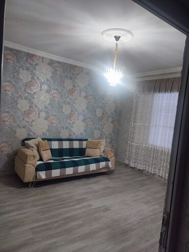 Köhnə tikili: Satılır: Tam mebelləşdirilmiş 1 otaqlı mənzil/interyer paketi - Geniş — 2