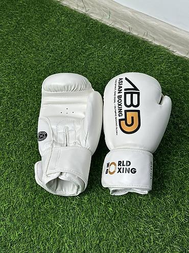 champ: Боксерские перчатки IBA/World Boxing/Green Hill, белые - Вес: 10 oz и — 2