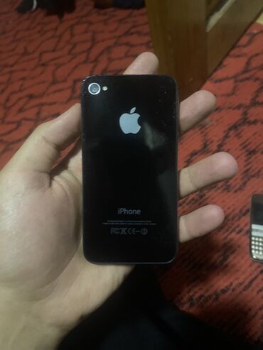Apple iPhone: IPhone 4S — 5