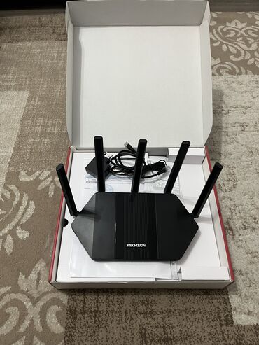 Модемы и сетевое оборудование: Гигабитный WiFi6 AX30000 Wireless AP+Router HIKVISION