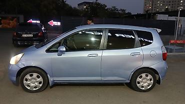 Продажа авто: Honda Fit: 2003 г., 1.3 л, Вариатор, Бензин, Хэтчбэк — 3