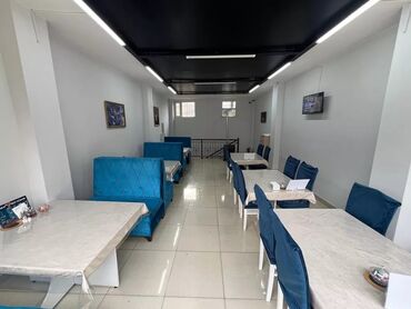 Metal axtaran aparatlar: 6 ədəd divan 6 ədəd stol 12 ədəd stul oturacaq eziyi qirigi yoxdu