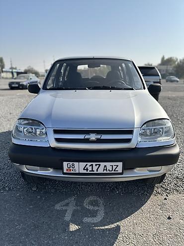Транспорт: Chevrolet Niva: 2008 г., 1.7 л, Механика, Бензин, Внедорожник — 2