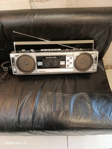 Mercedes-Benz: Kaset Maqnitofon Panasonic