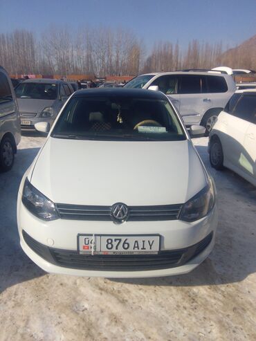 счетную машинку: Volkswagen Polo: 2013 г., 1.6 л, Механика, Бензин, Седан