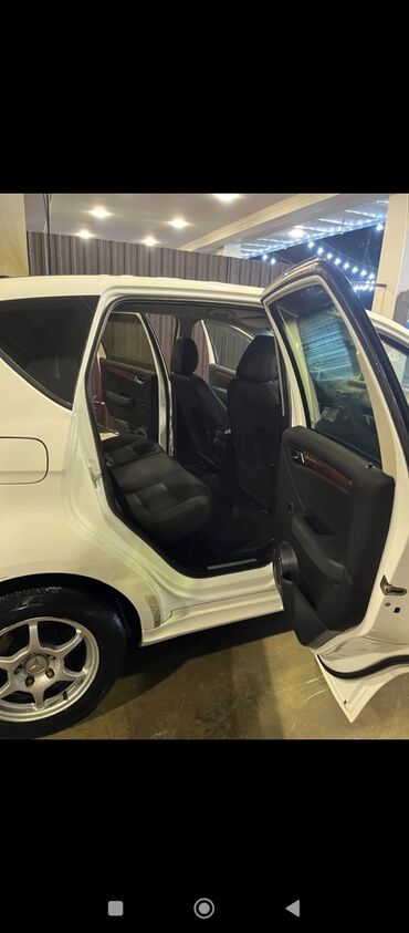 Mercedes-Benz: Mercedes-Benz A 170 – ağ rəng, 5 qapı, kompakt hetçbek. Avtomobil saz — 10