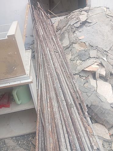 tavan ucun ventilyator: 25 lik armatur 3 metr yarm 35 yaxun var metresi 3 manatdan usten — 1