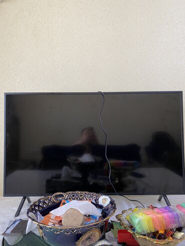 lotus televizor: İşlənmiş Televizor Samsung LCD 43" HD (1366x768), Ünvandan götürmə