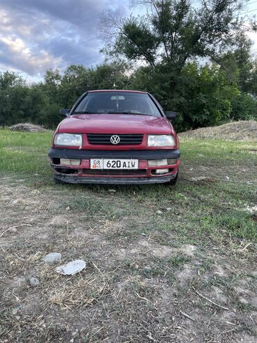 помпа на венто: Volkswagen Vento: 1992 г., 1.8 л, Механика, Газ, Седан