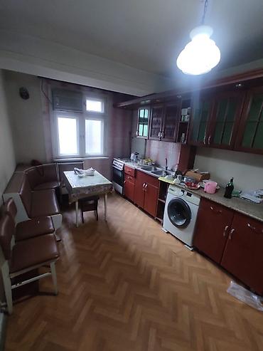 Mənzillər: Bakı, 3 otaqlı, Köhnə tikili, m. Gənclik, 100 kv. m — 8